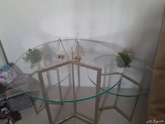 كنبتين صغار ضغط قوي وثلاث طاولات قزاز 2