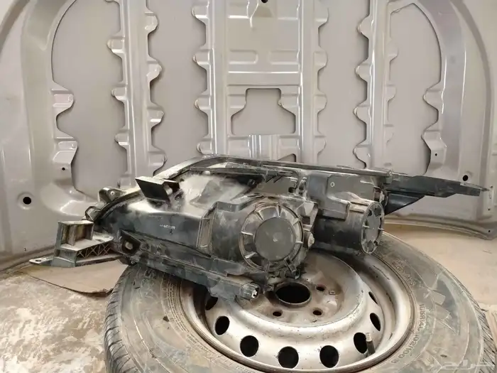 شمعه يمين مستبوشي L200 2
