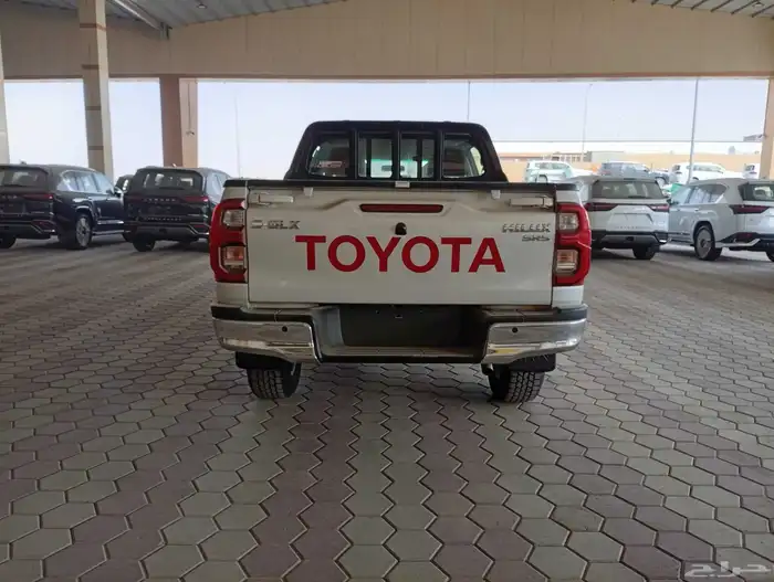 هايلوكس غمارتين S-GLX 4 4 اوتوماتيك بنزين 2025 4