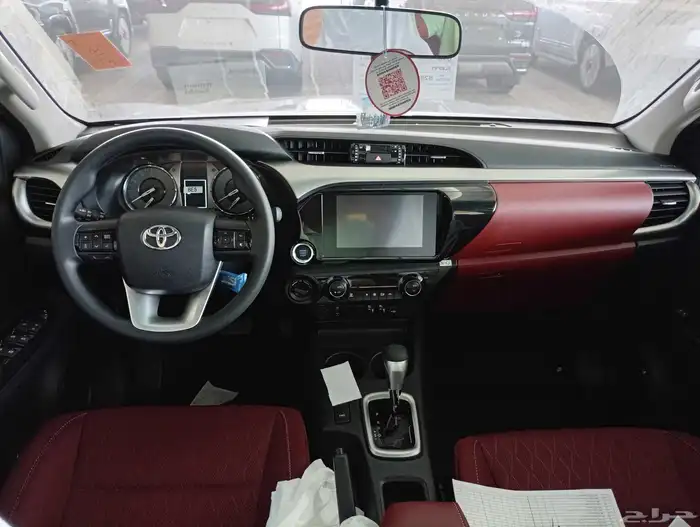 هايلوكس غمارتين S-GLX 4 4 اوتوماتيك بنزين 2025 9