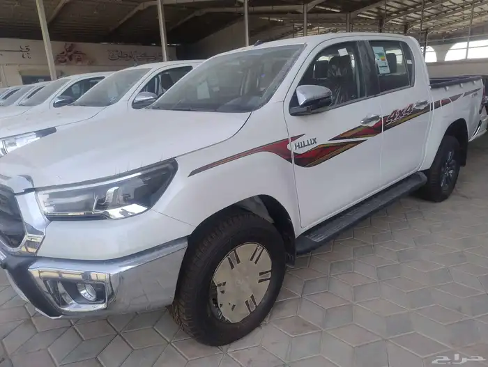 Toyota Hilux petrol automatic 2025 0