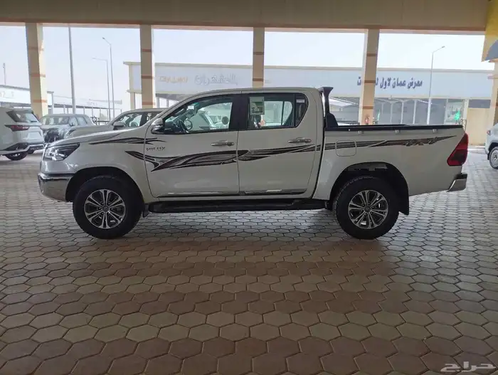 هايلوكس غمارتين S-GLX 4 4 اوتوماتيك بنزين 2025 2