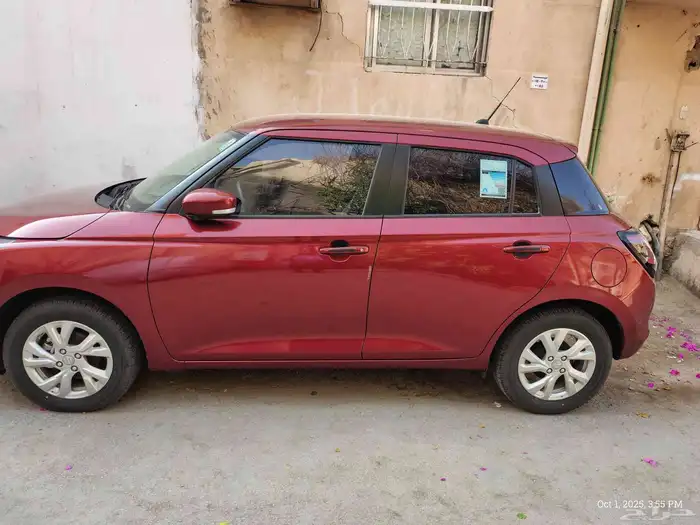 Suzuki swift 2025 Gl Plus  looking for changing owner ship 1