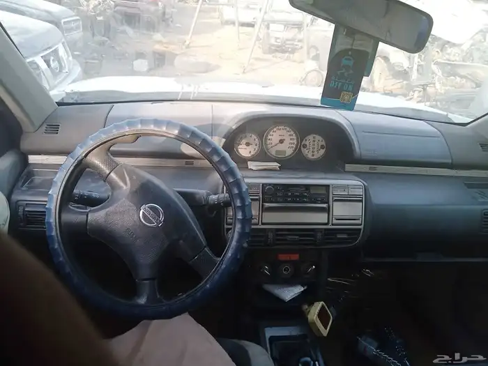 نيسان اكس تريل2003 1