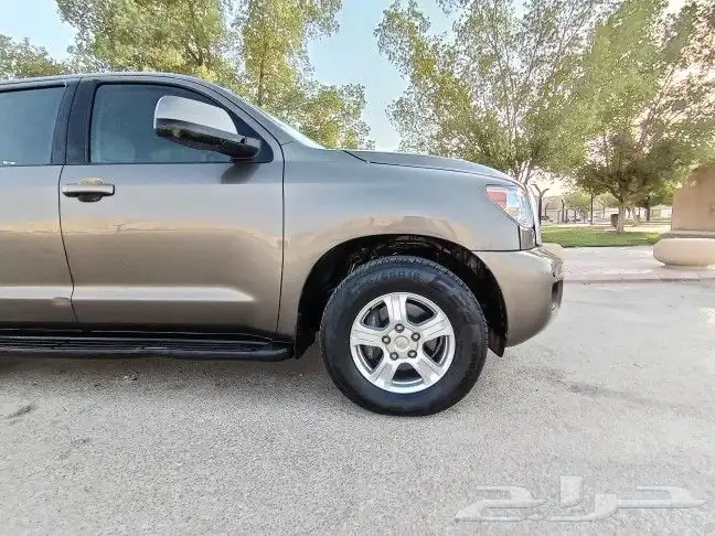 سيكويا 2012 دبل ثلاجه بدي وكاله محركات 10