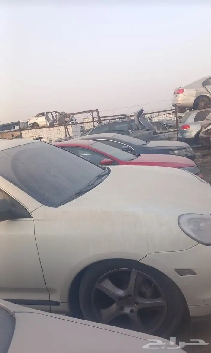 يوجد لدينا جميع انواع قطع غيار السيارات المستخدمه تشليح 2