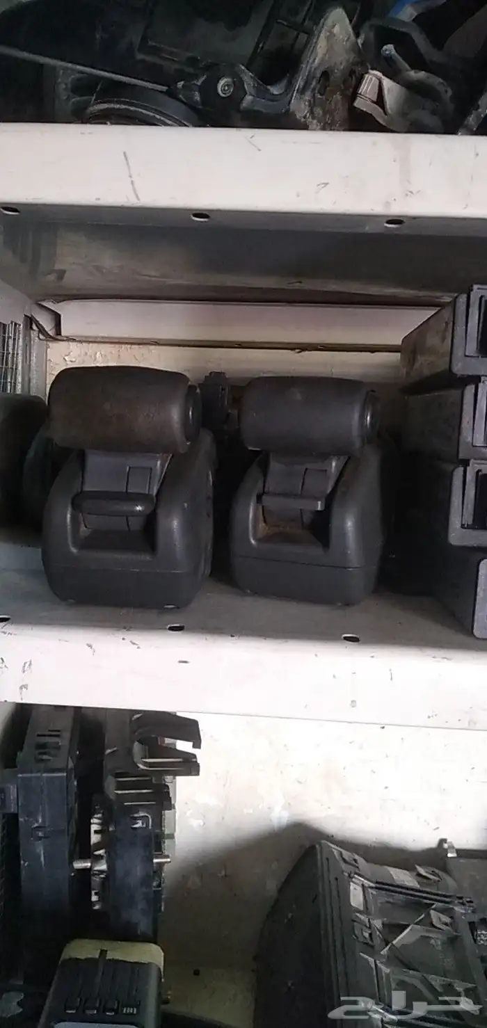 يوجد لدينا قطع غيار تشليح ام بي تو 3