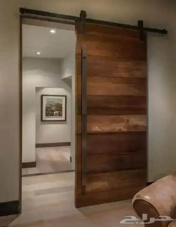 نجار أبواب فك وتركيب واثاث وتصليح وديكورات خشبيه 0