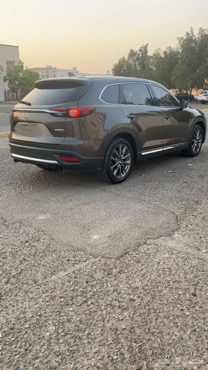 للبيع جيب مازده 2020 CX9 سقنتشر نظيف جدا 1