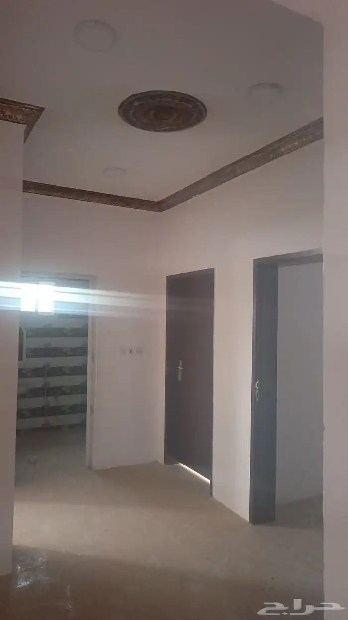 عمارة للايجار جديدة في تثليث 4