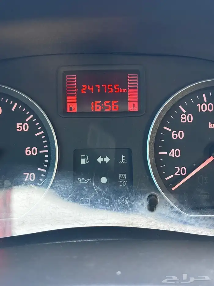 للبيع رينو لوقان 2012 4