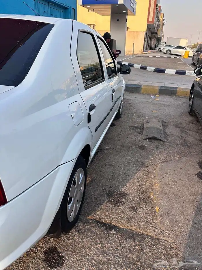 للبيع رينو لوقان 2012 8