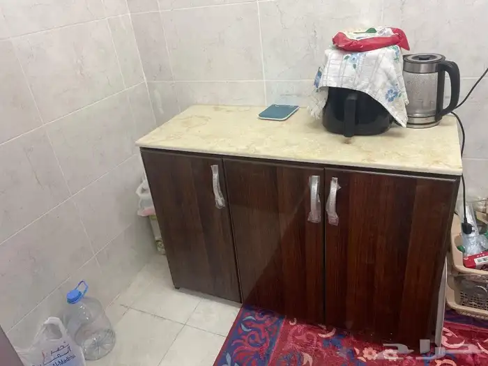 غرفة للبيع ومجلس ودولاب مطبخ 5