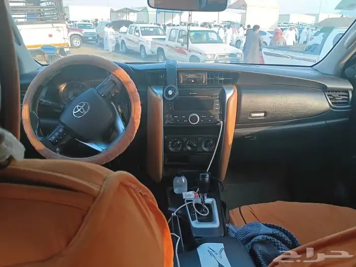 فور تشنر للبيع في محايل عسير موديل 2016 6