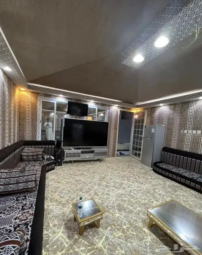 ديوانيات استراحة عزاب للايجار حي الحمدانيه 1