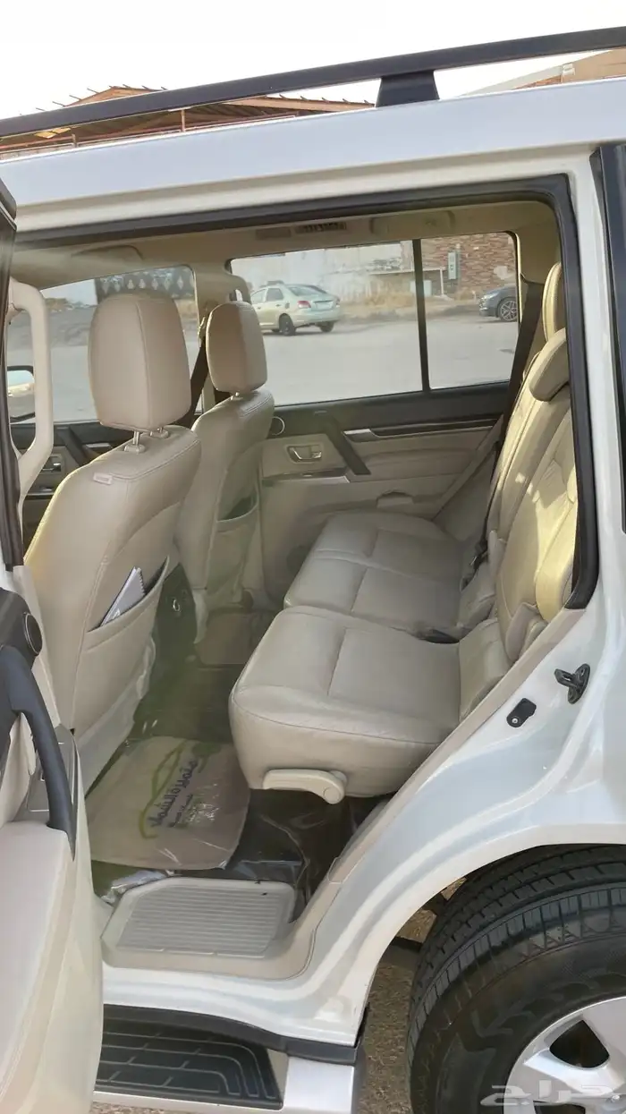 باجيرو 2015 6
