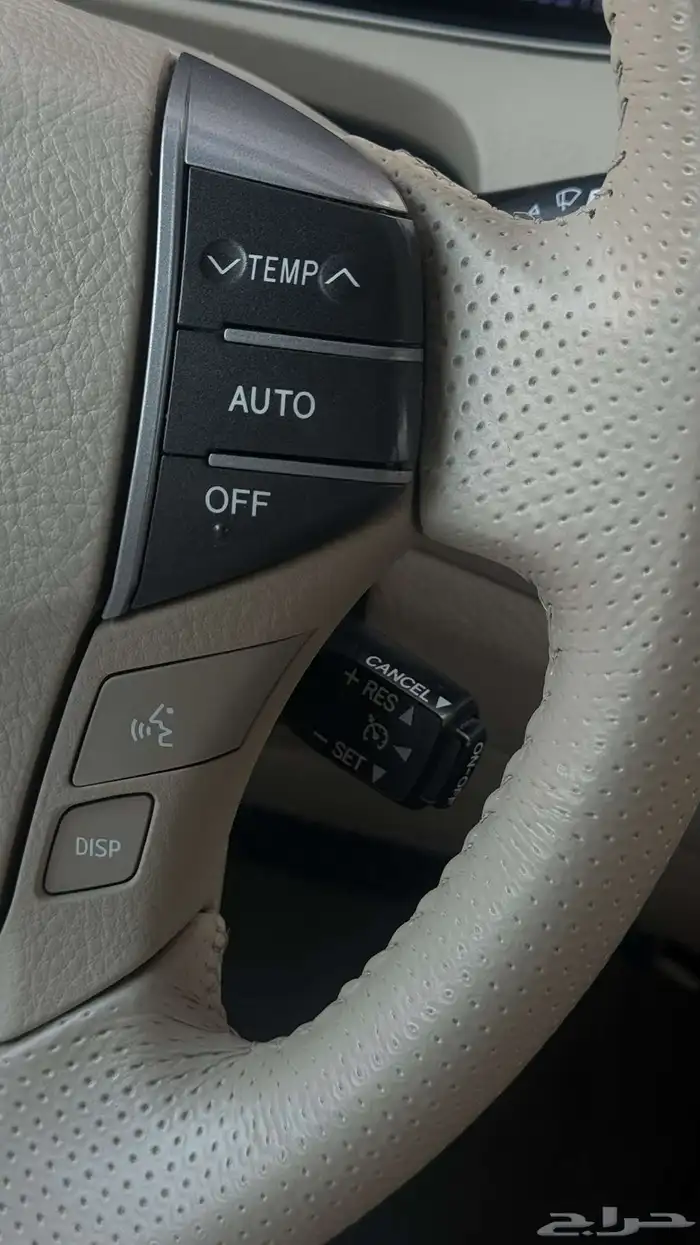 تويوتا أفالون 14