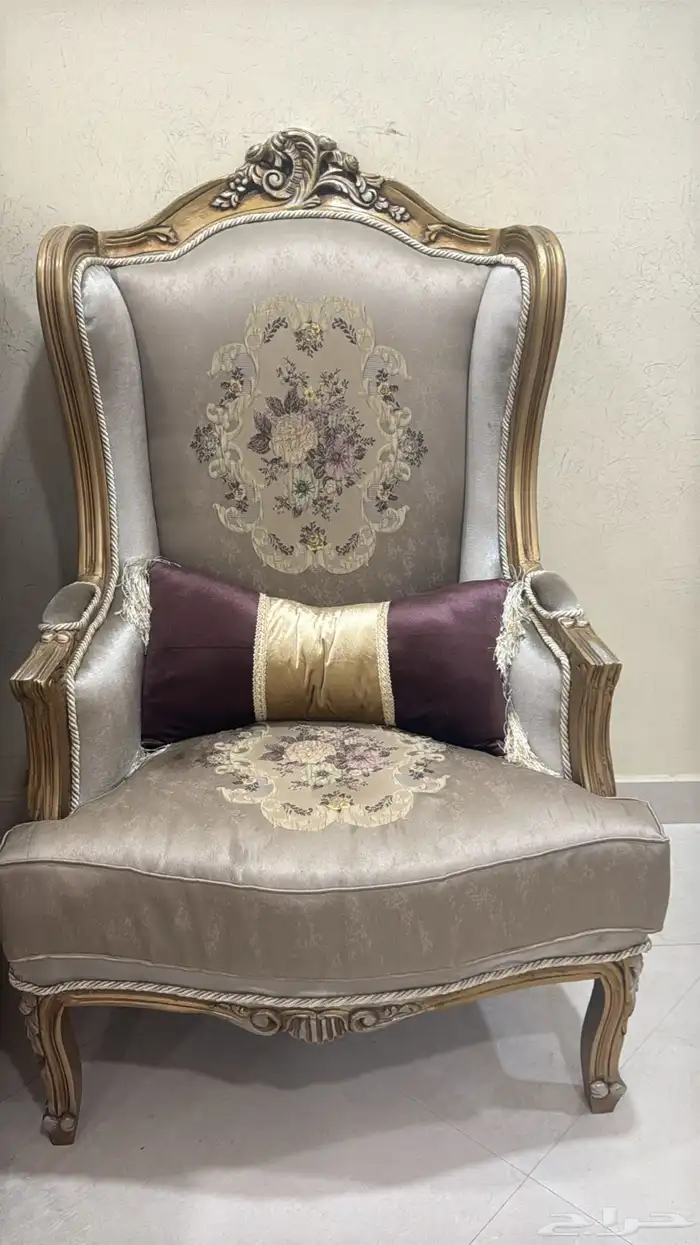 كنب مستخدم استخدام بسيط 7