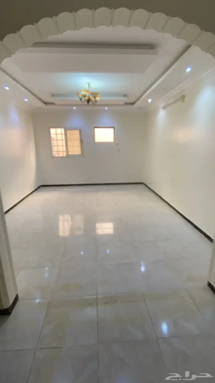 شقة للايجار حي الرمال 1