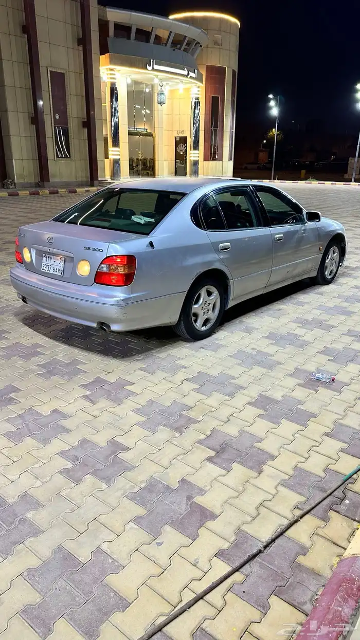 لكزس 1999 GS 2