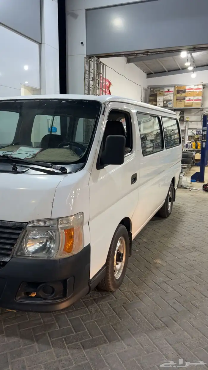 للبيع باص اورفان نيسان 9