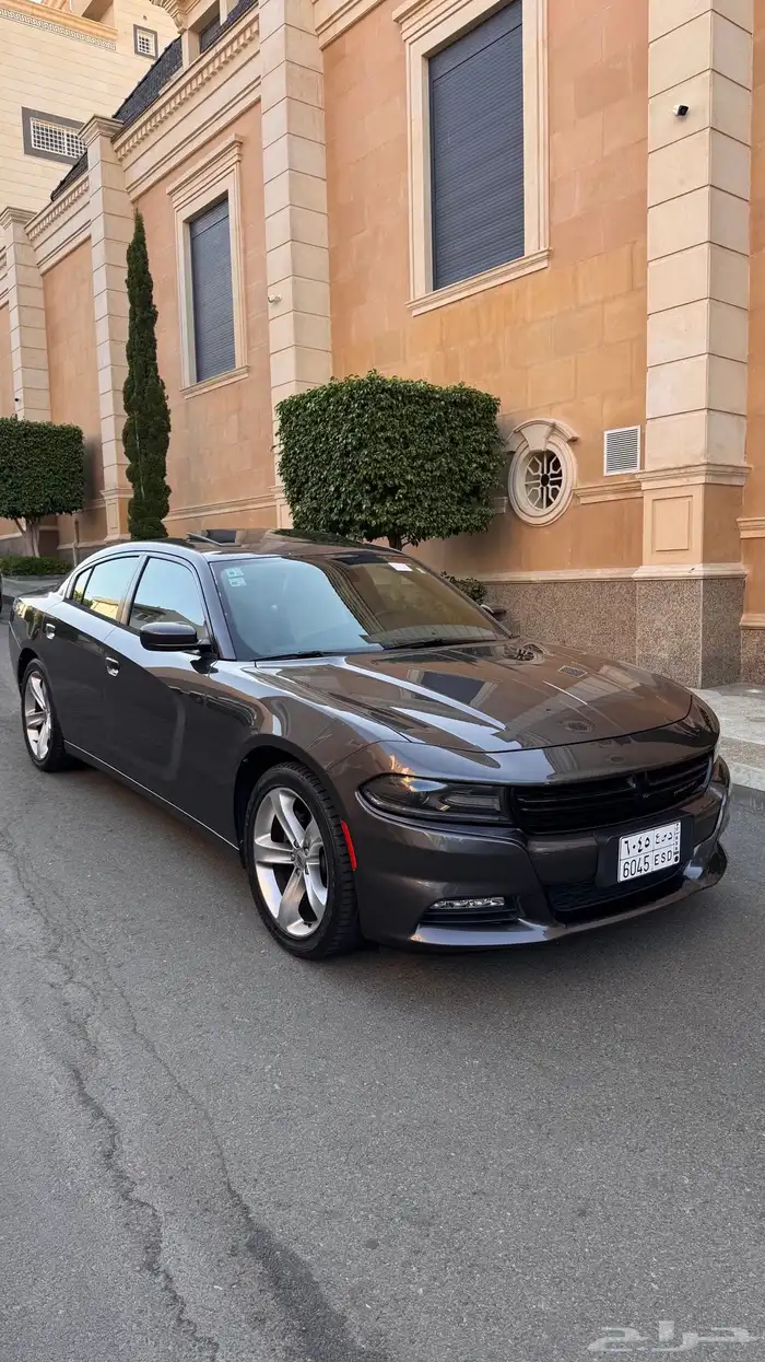 تشارجر 2018 sxt plus 0