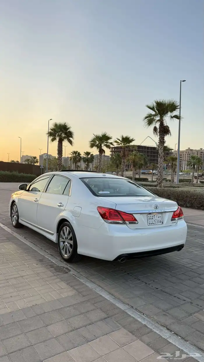 تويوتا أفالون 2