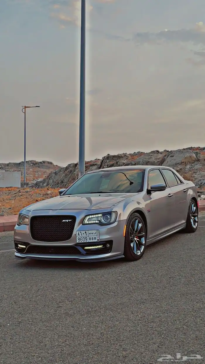 كرايزلر srt8 مخزن نظيف 7