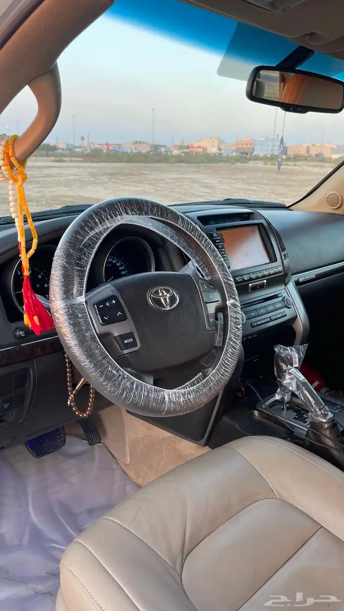 للبيع لانكروزر VXR 2011 ( 5.7 ) 11