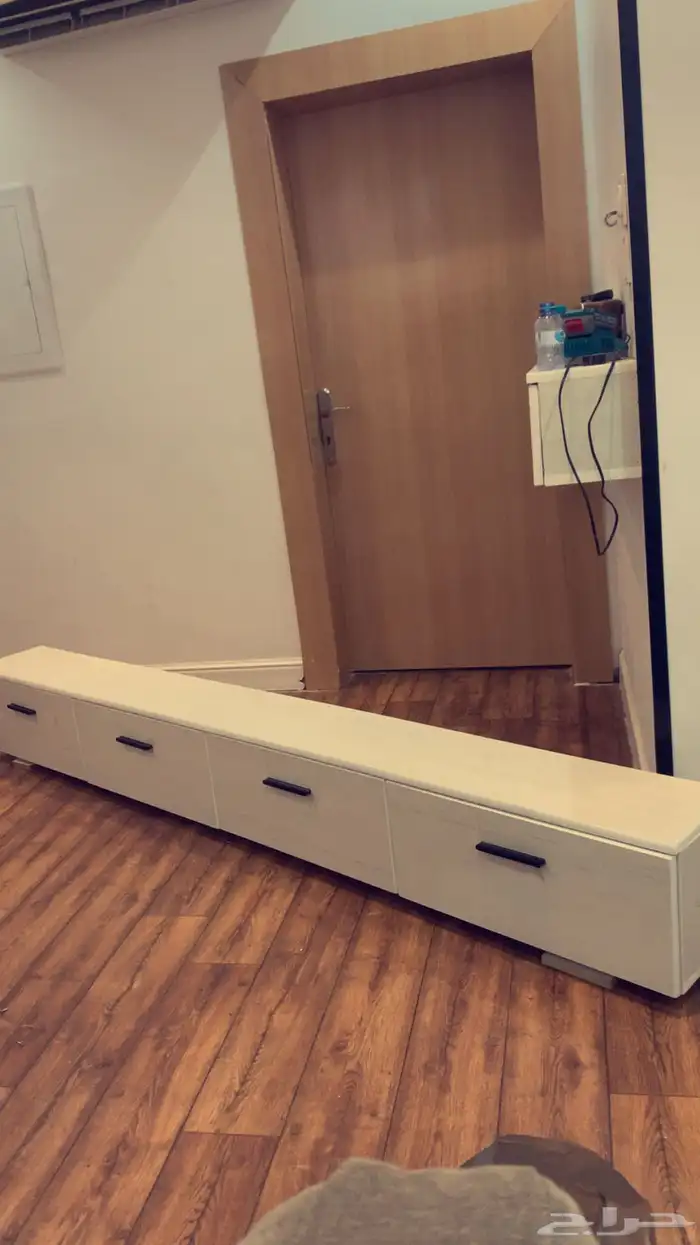 نجار اعمال خشبيه ارفف طاولات 4