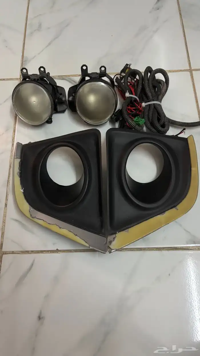 للبيع كشافات تويوتا كورولا من موديل 2014 إلى 2016 1