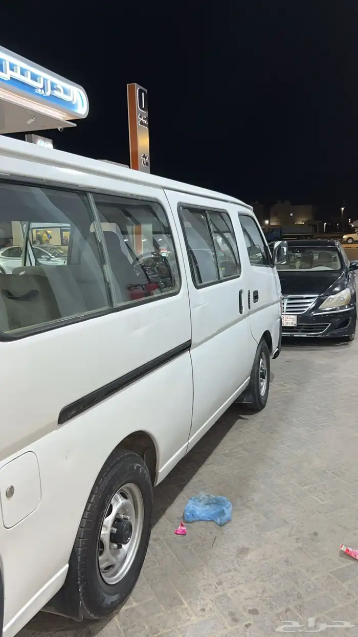 للبيع باص اورفان نيسان 3