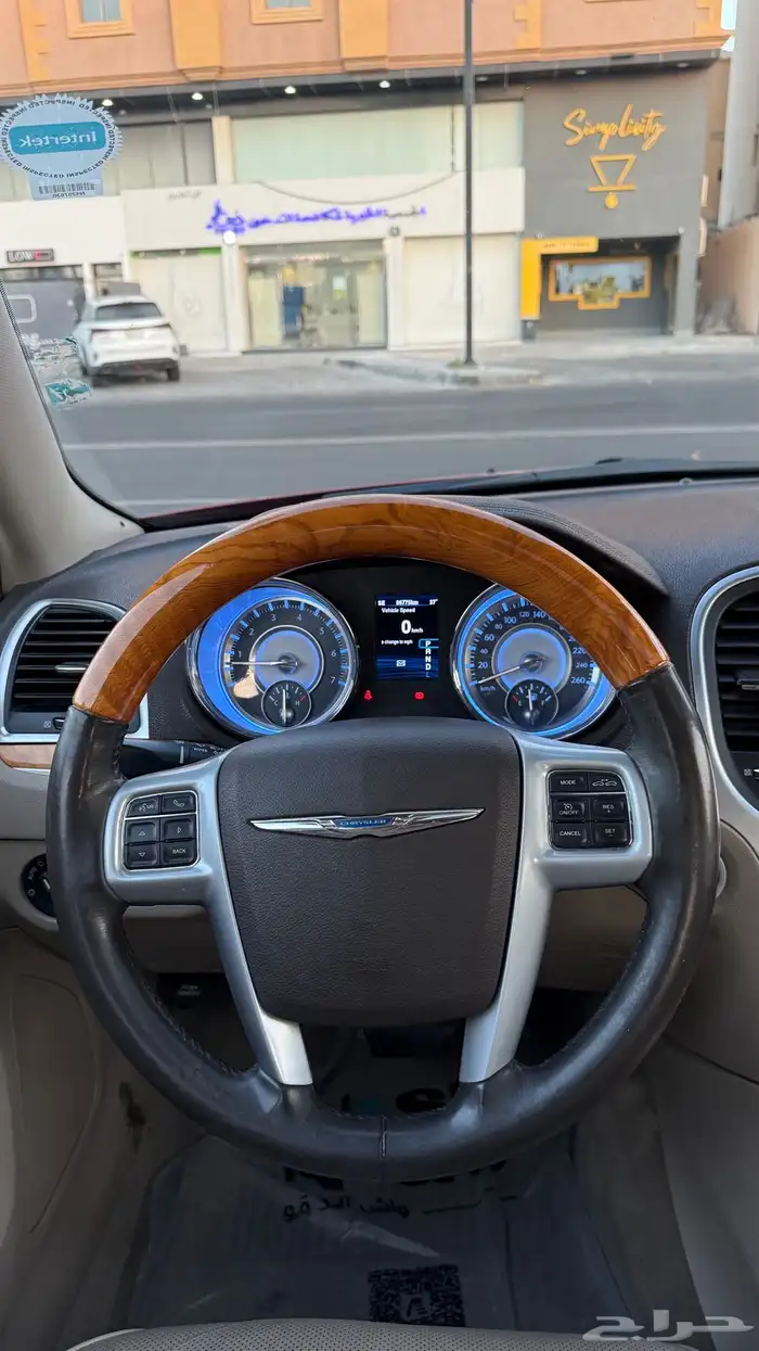 للبيع كلايزر 2014 فل كامل C300 - عداد 86 الف 17