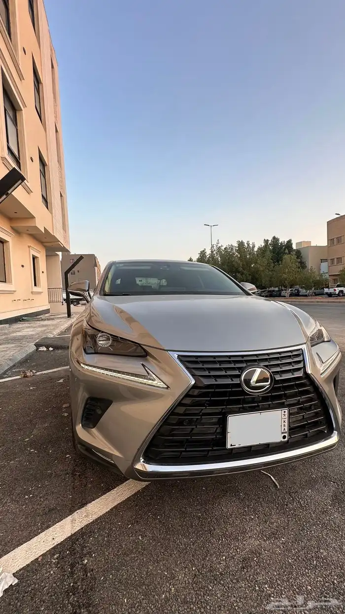 لكزس NX 2020   300 سعودي وارد عبد اللطيف جميل 6