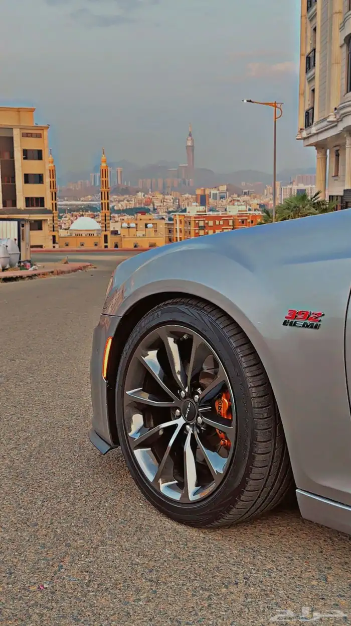 كرايزلر srt8 مخزن نظيف 6