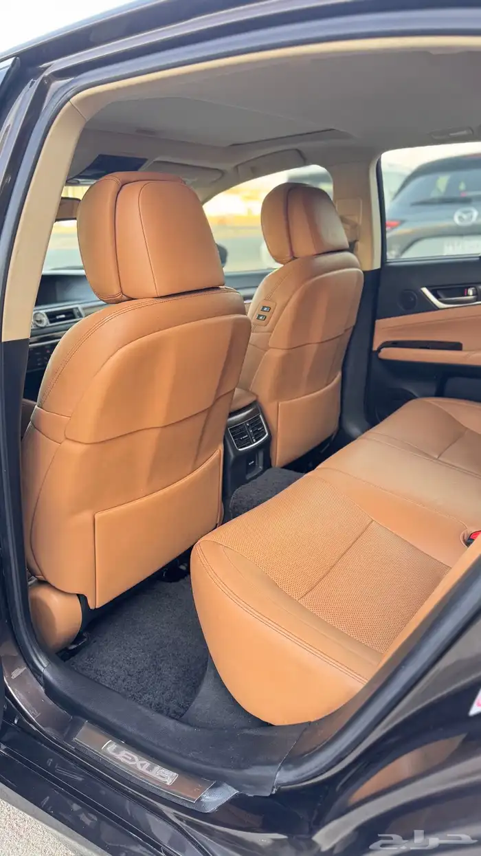 للبيع لكزس GS350 2015 - فل كامل - ممشى قليل جدا 6