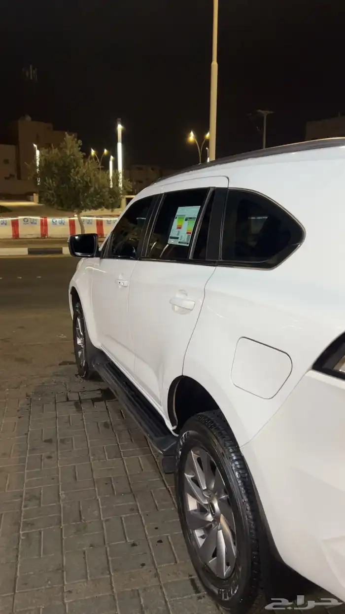 جيب ايسوزوا ام يو اكس 0