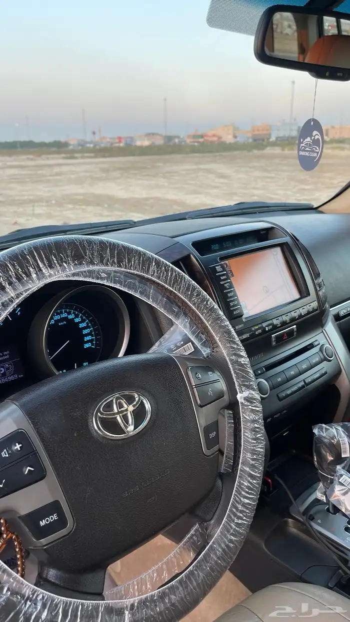 للبيع لانكروزر VXR 2011 ( 5.7 ) 19