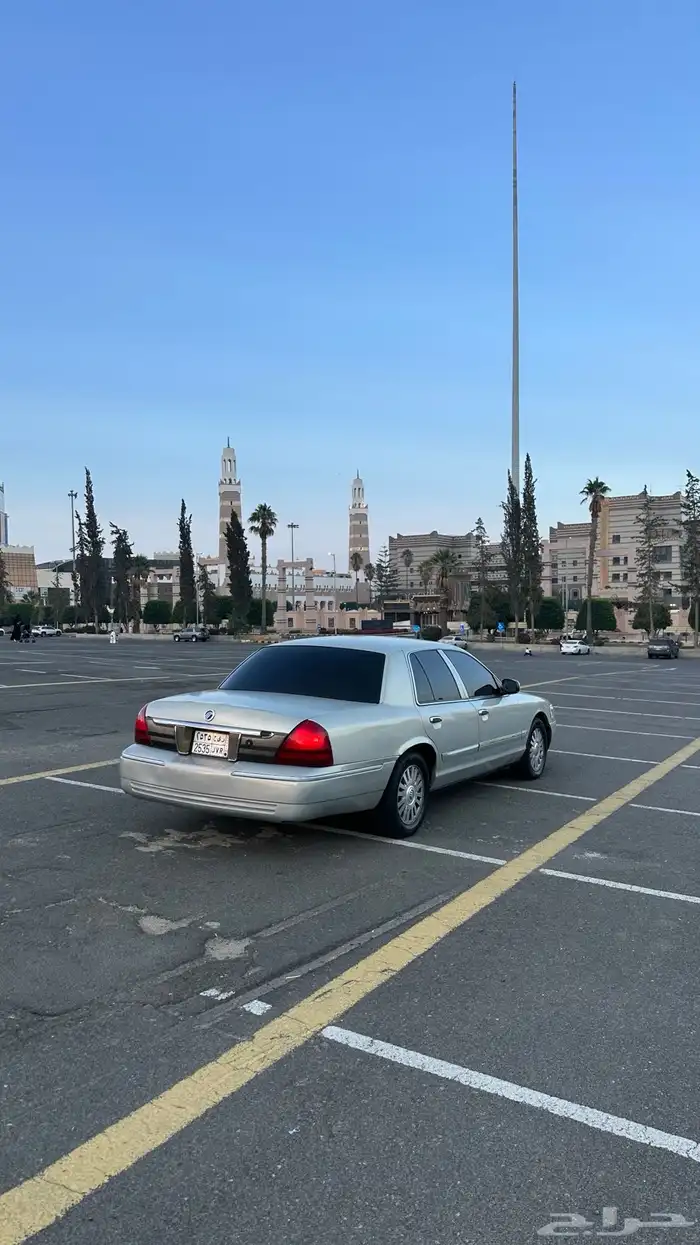 فورد جراند ماركيز 2