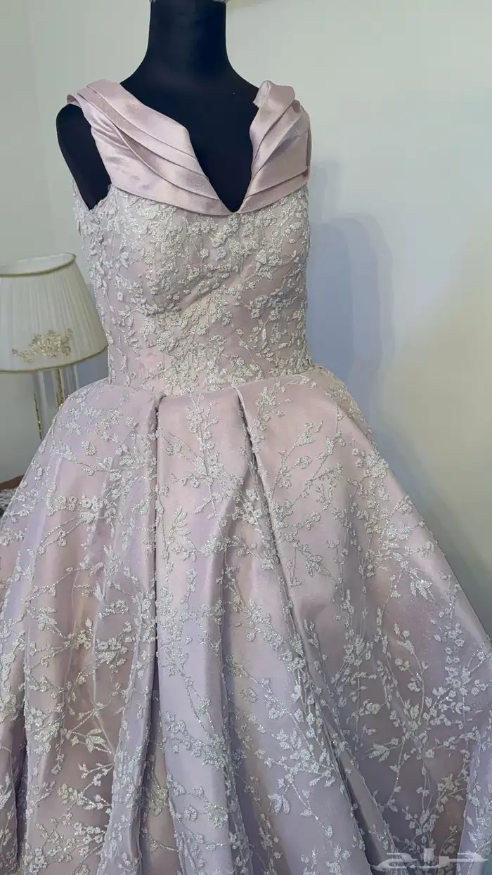 فستان ملكه 0