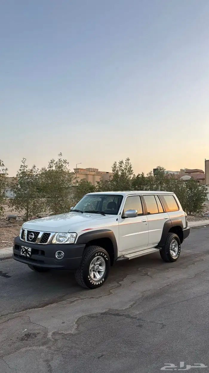 نيسان فتك 2015 محركات وبدي شرط 0