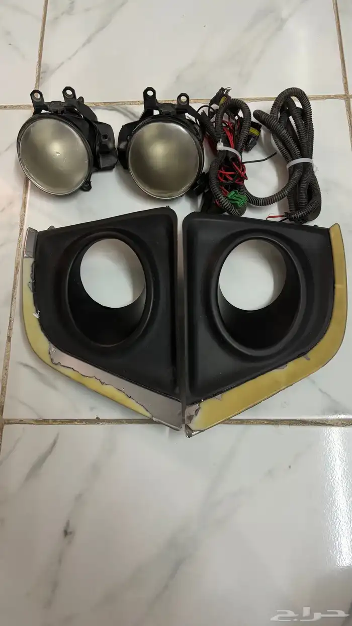 للبيع كشافات تويوتا كورولا من موديل 2014 إلى 2016 3