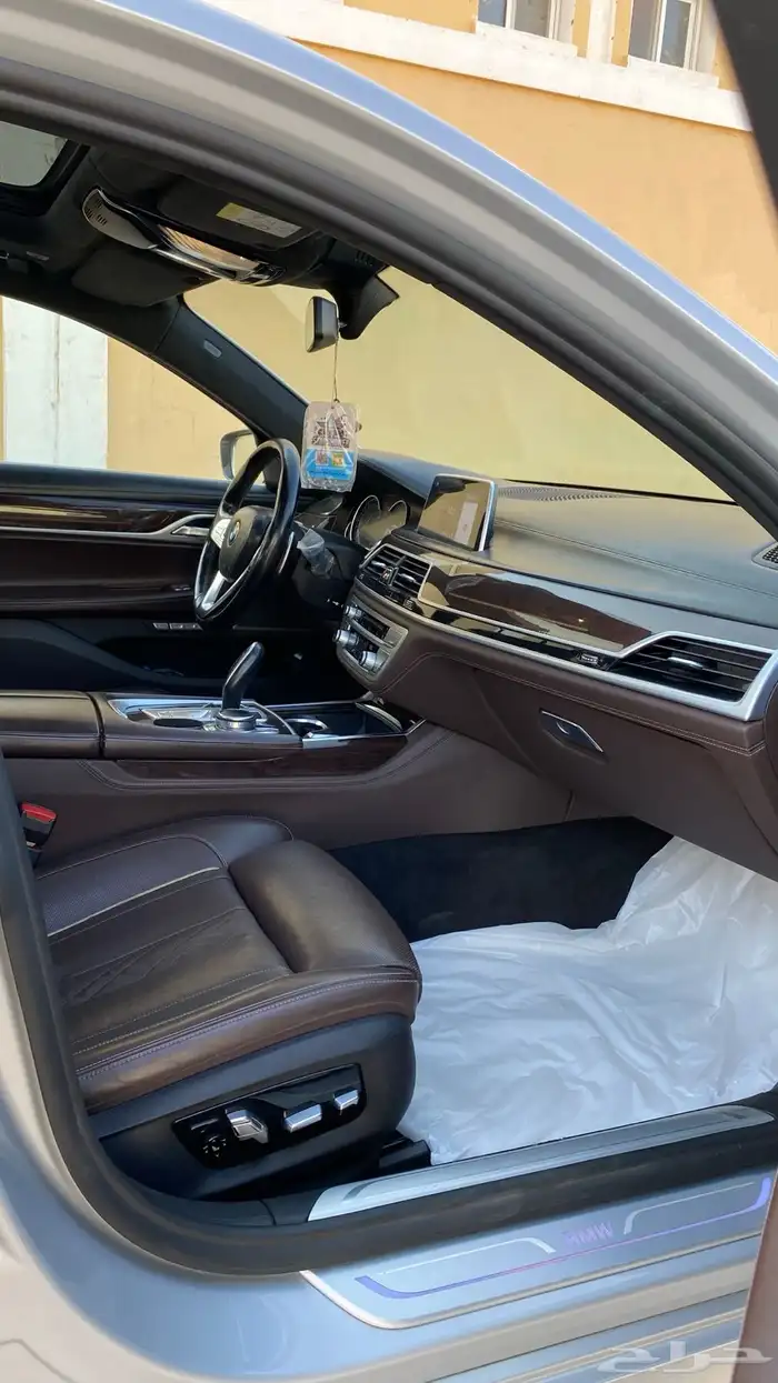 بي ام دبيلو 740Li 4
