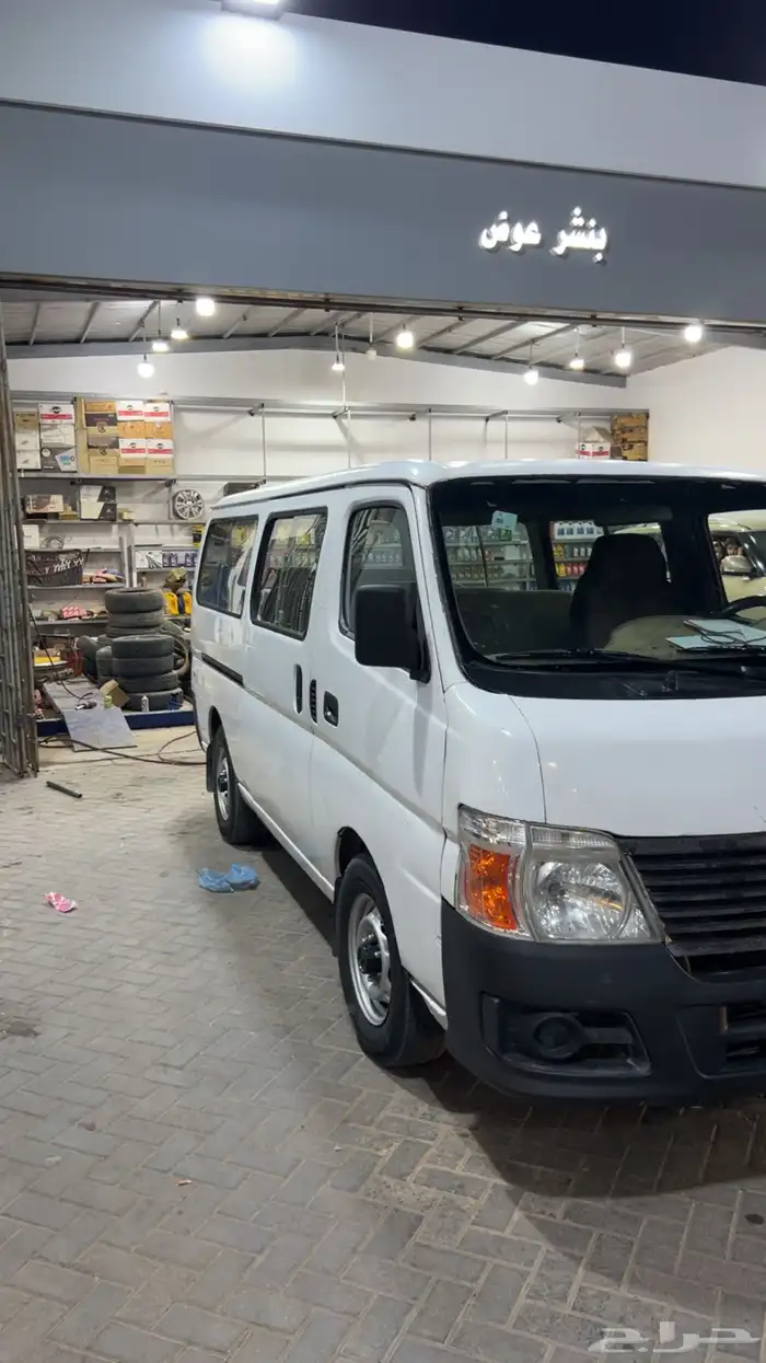 للبيع باص اورفان نيسان 11