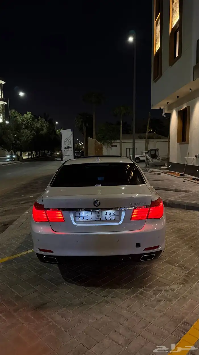 BMW730 2010 2