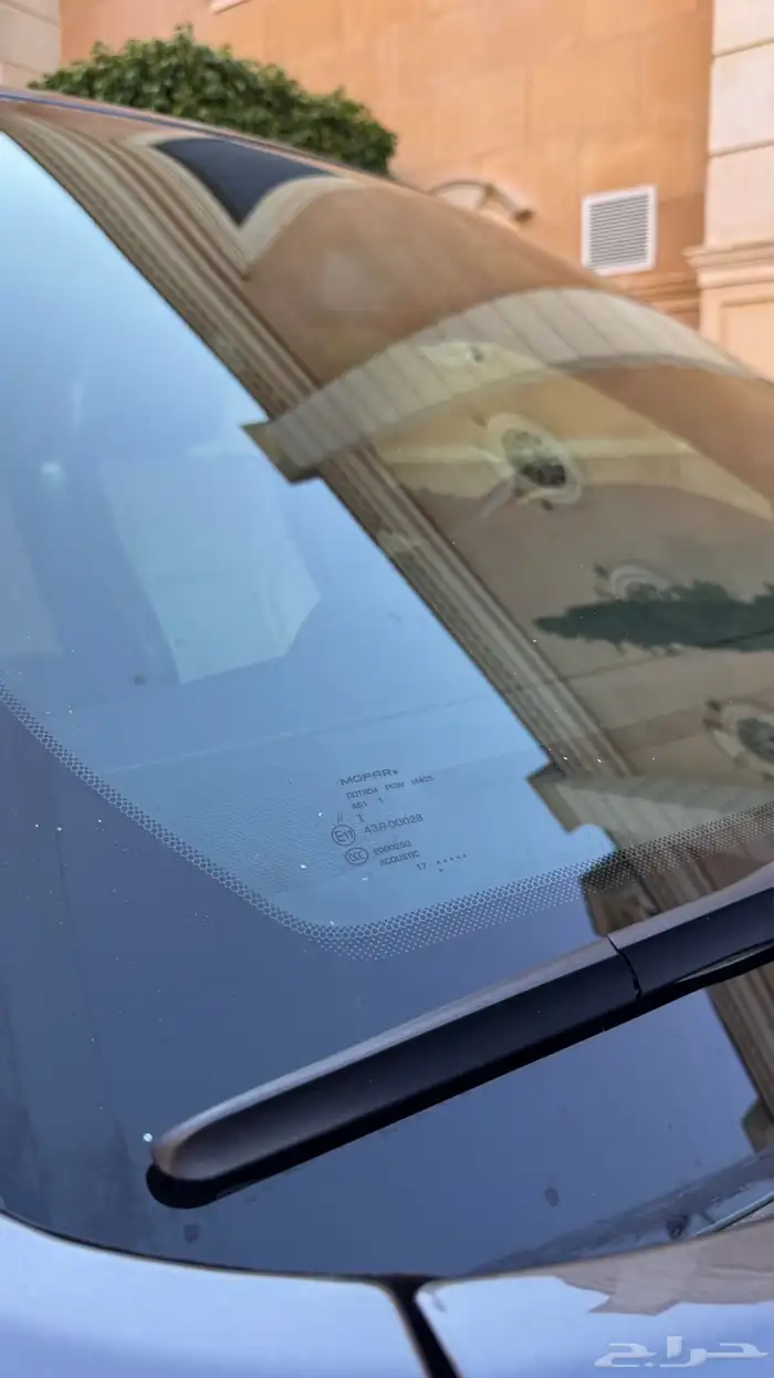 تشارجر 2018 sxt plus 11