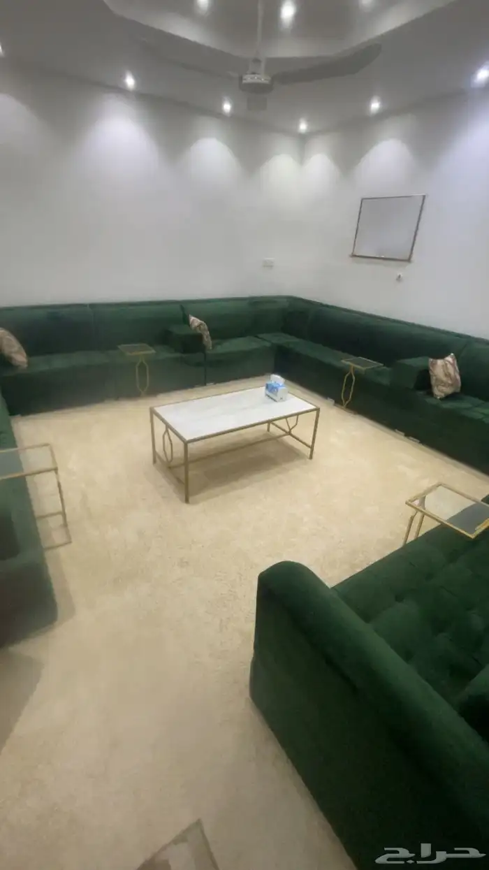 كنب مع طاولته وست خدمه 0