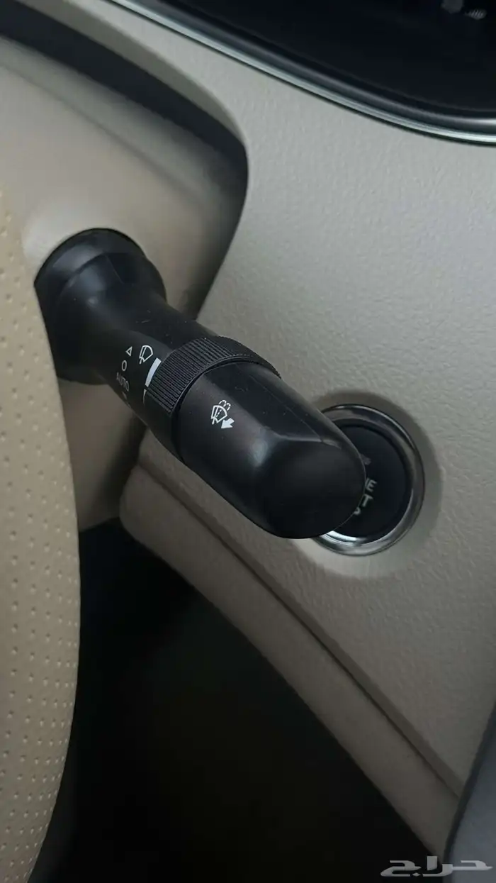 تويوتا أفالون 17