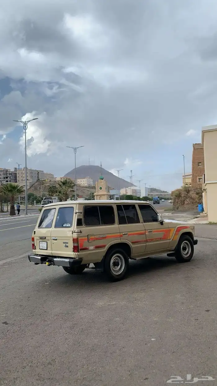 صالون لاند كروزر 1987النوعيه Gللبيع 2