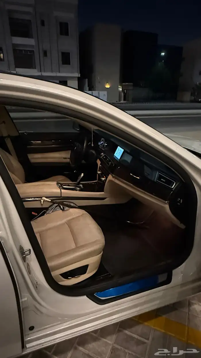 BMW730 2010 11